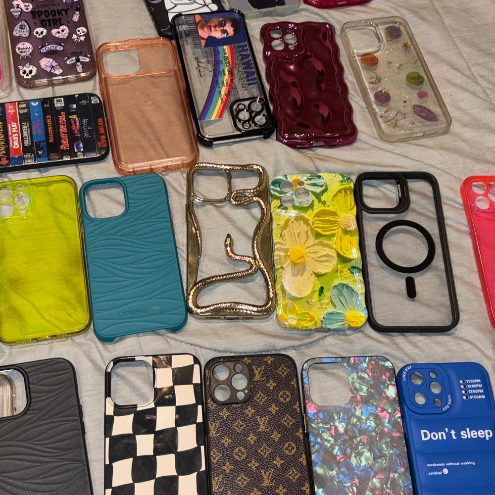 iPhone 12 Pro Max cases (may fit the 13 pro max)